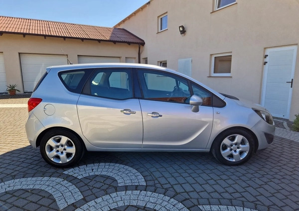 Opel Meriva cena 25500 przebieg: 118338, rok produkcji 2010 z Skaryszew małe 742